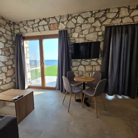 Nyaraló Nine Muses Hospitality